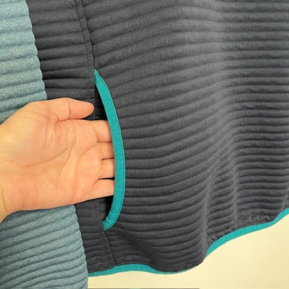 L.L. Bean Airlight Pullover Colorblock Medium Womens Sweater - Picture 6 of 13
